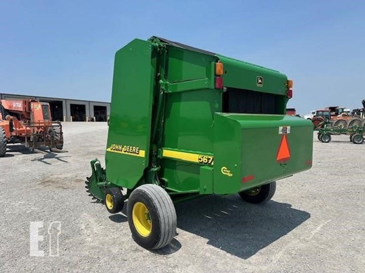 2001-john-deere-567-image-3
