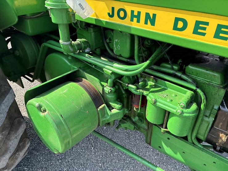 1958-john-deere-820-image-26