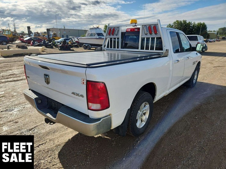 2013-ram-1500-slt-image-4