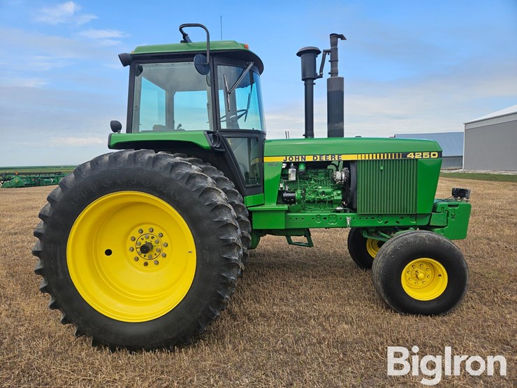 1985-john-deere-4250-image-4