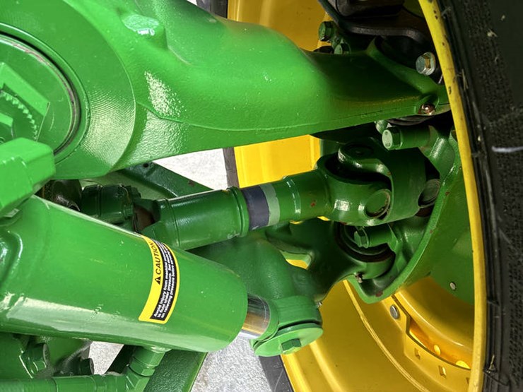 2023-john-deere-8r-340-image-43