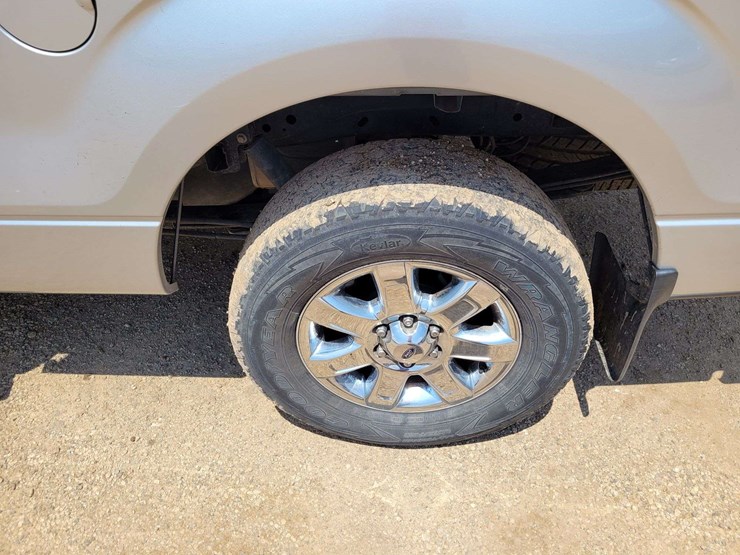 2014-ford-f150-xlt-image-19