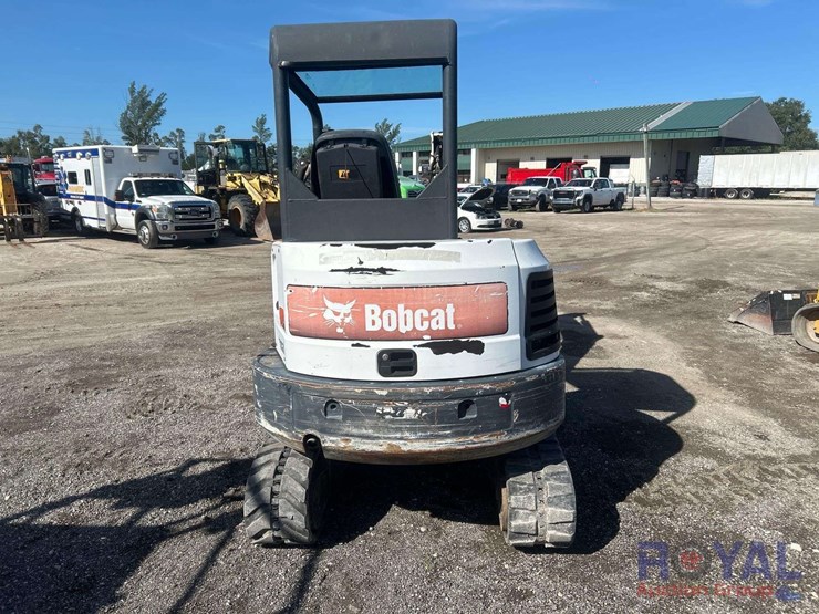 2016-bobcat-e32i-image-19