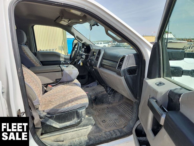 2019-ford-f350-image-16