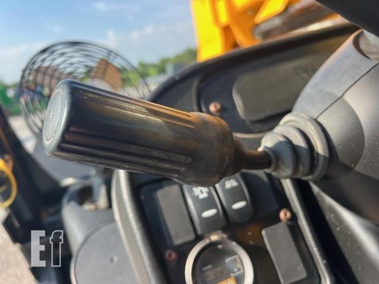 2018-jcb-506-36-image-31