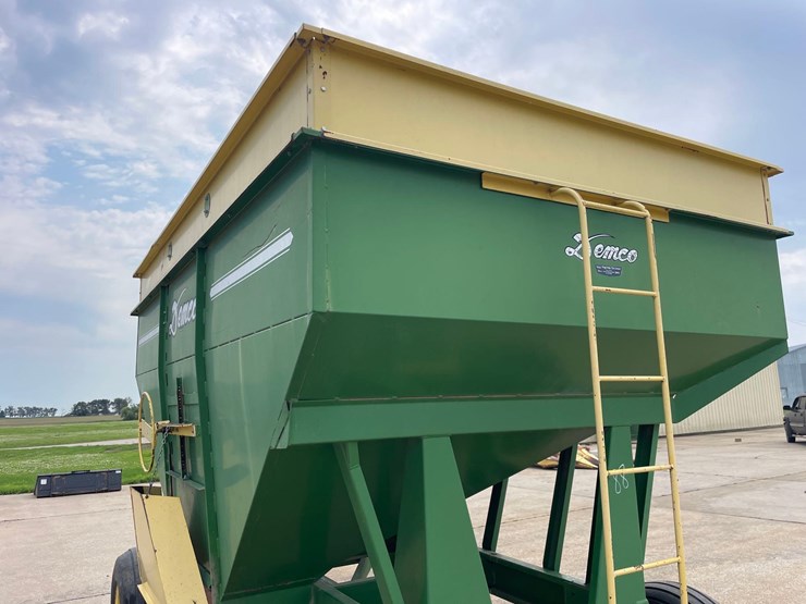 demco-325-image-18