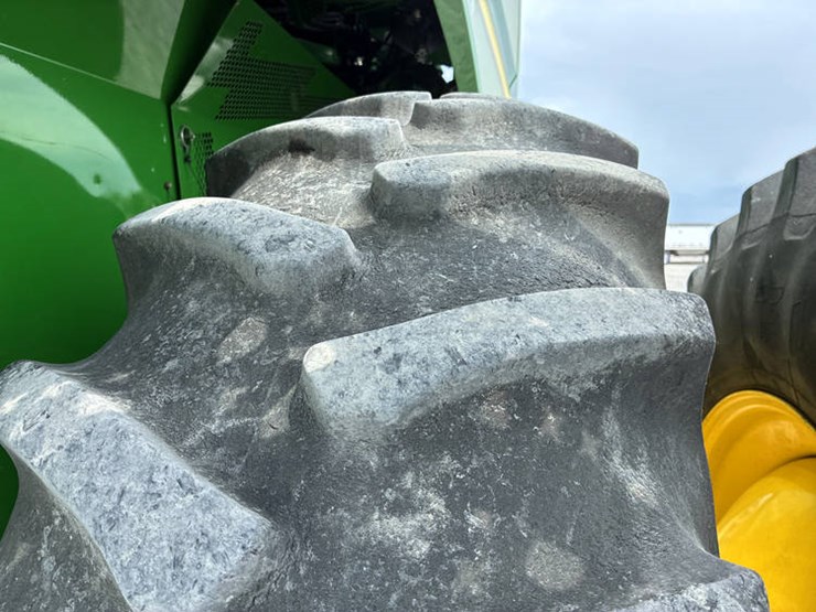 2012-john-deere-s660-image-41