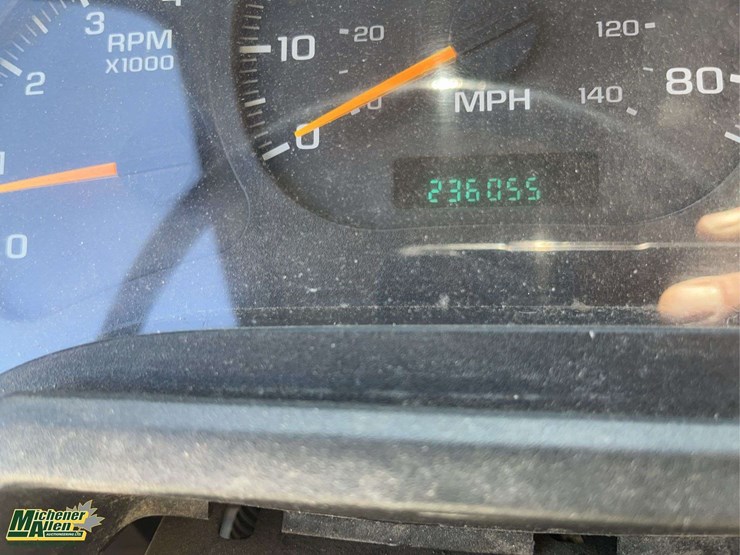 2007-gmc-t7500-image-5