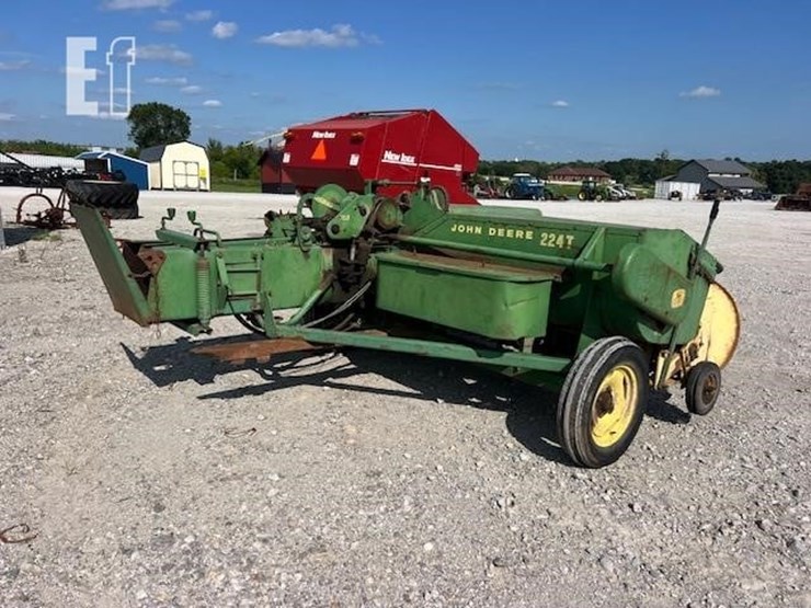 john-deere-224t-image-3