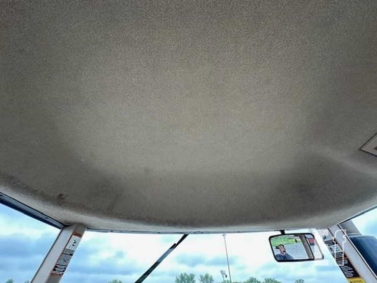 2007-john-deere-8430-image-27