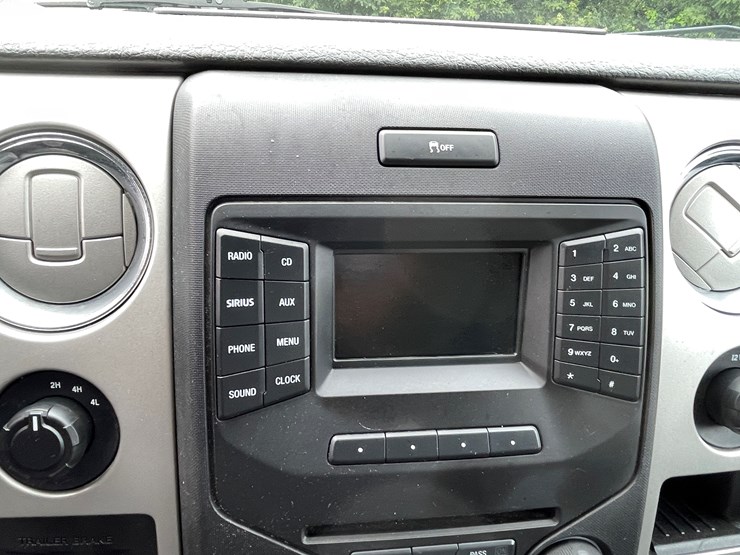2013-ford-f150-xlt-image-74
