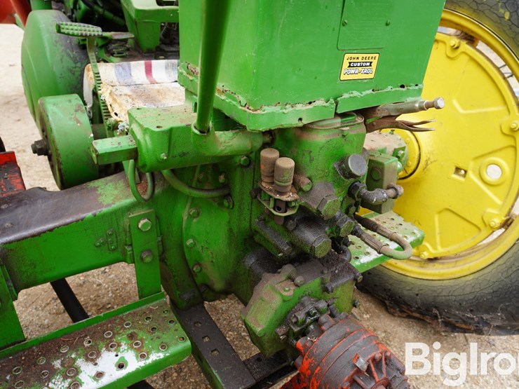 1954-john-deere-60-image-16