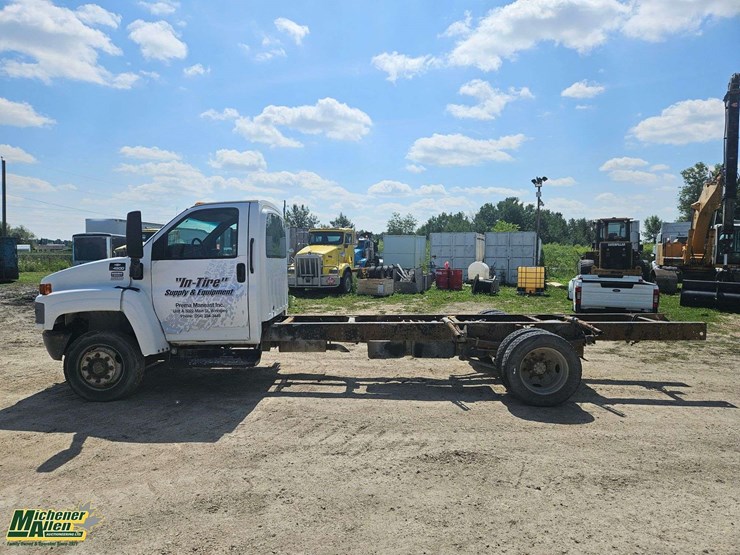 2005-chevrolet-kodiak-c4500-image-9