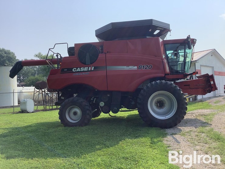 2010-case-ih-8120-image-4