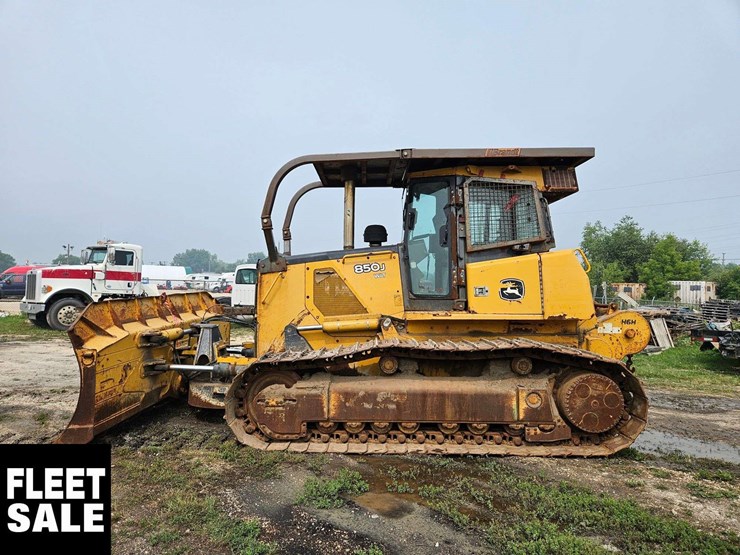 2013-deere-850j-image-3