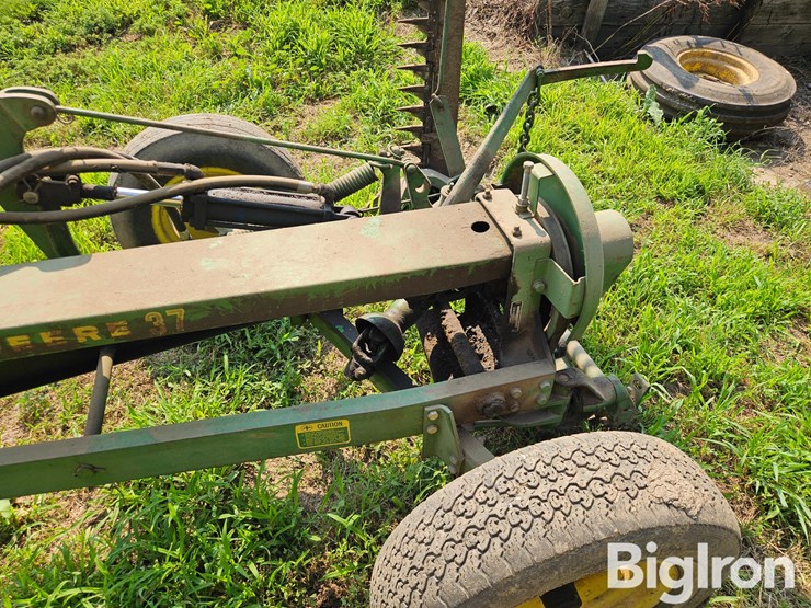 john-deere-37-image-10