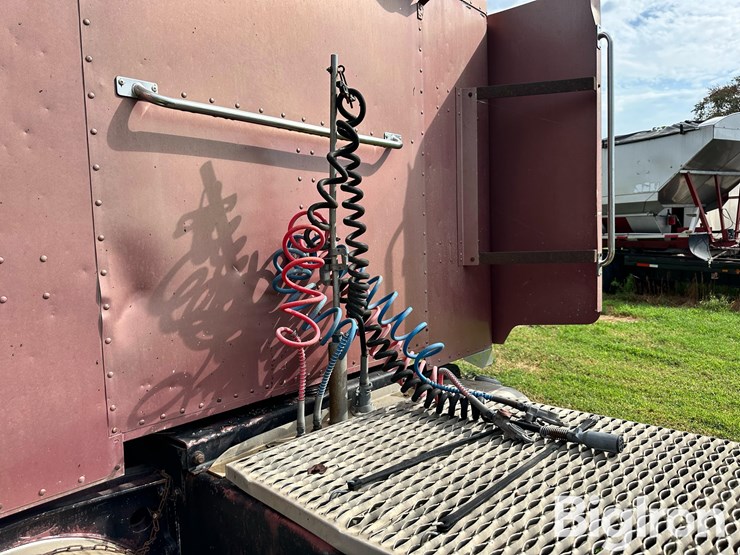 1989-peterbilt-379-image-10