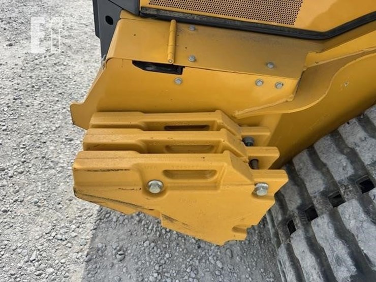 2022-deere-333g-image-12