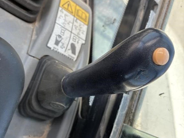 2019-bobcat-e85-image-24