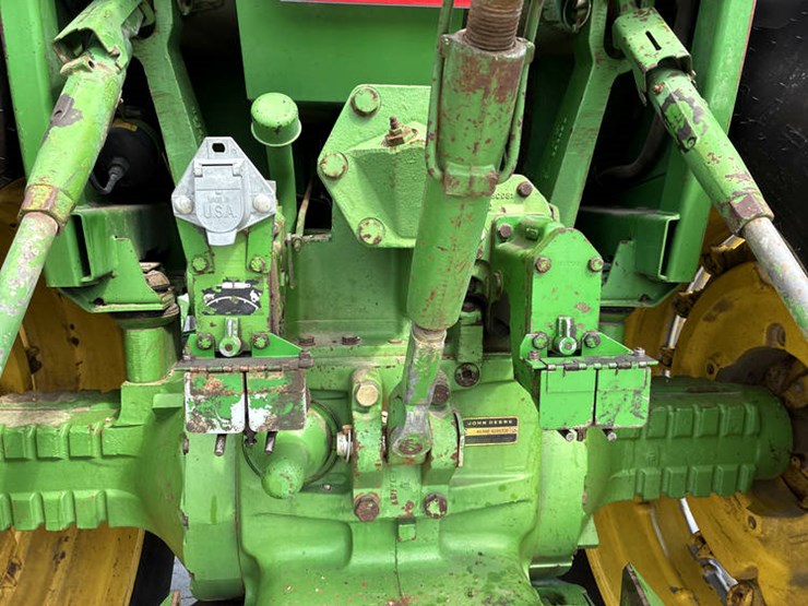 1987-john-deere-4630-image-24