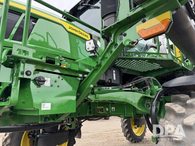 2023-john-deere-412r-image-23
