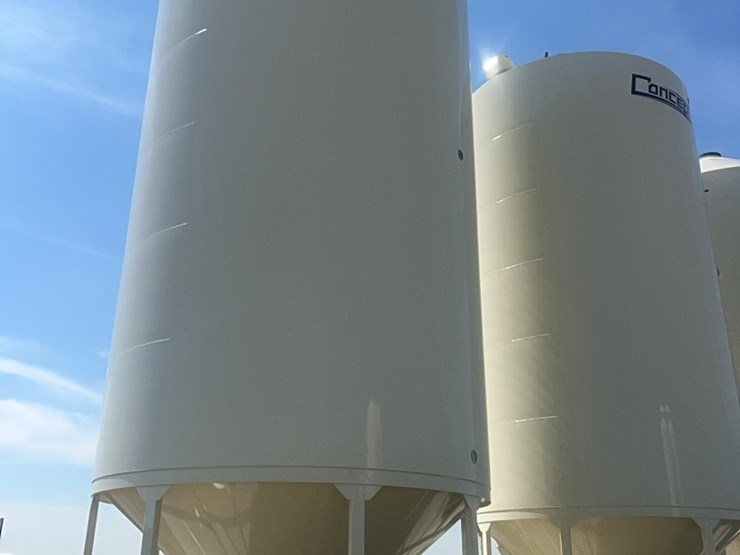 concept-7,500-bushel-hopper-bin,-fully-equipped-with-bin-fan-with-agi-grainguard-10-hp-three-phase-electric-motor.-image-6