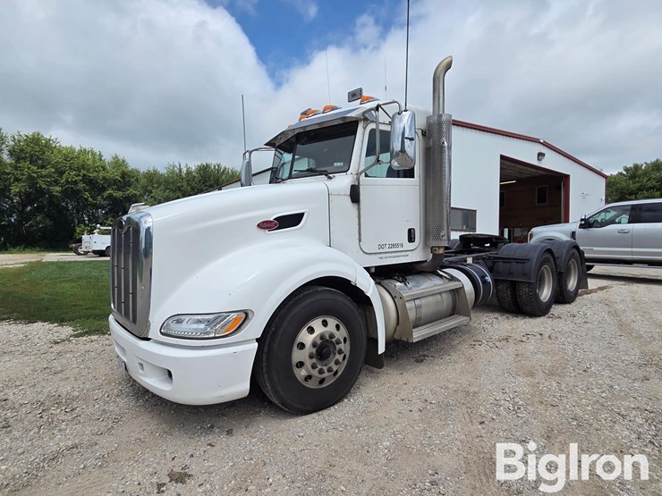 2012-peterbilt-386-image-1