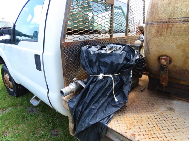 2011-ford-f350-xl-image-10