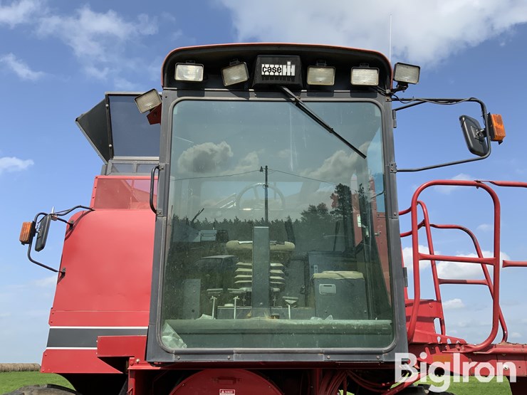 1989-case-ih-1660-image-9