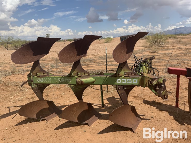john-deere-8350-image-4