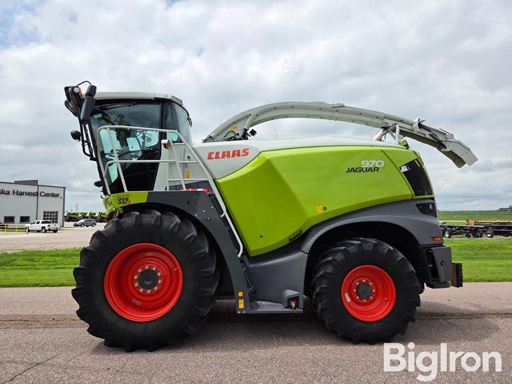 2022-claas-jaguar-970-image-8