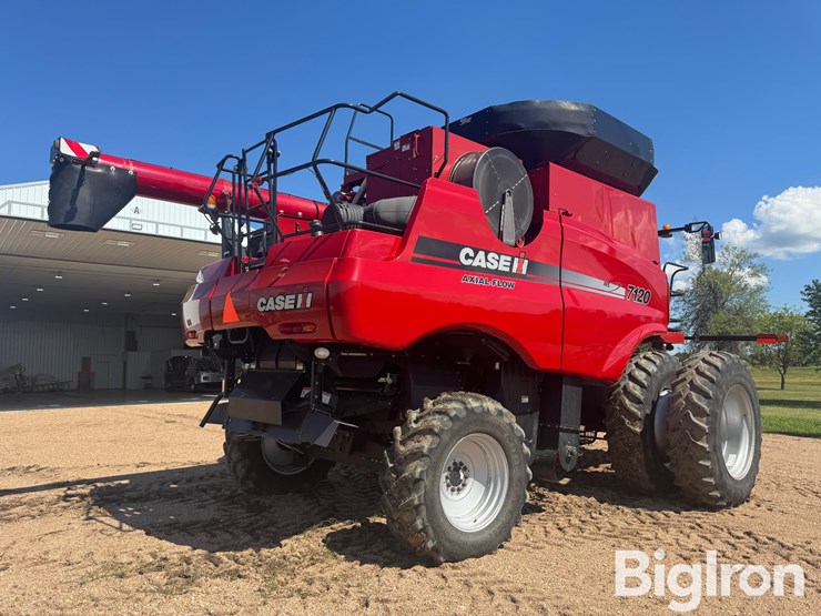 2010-case-ih-7120-image-5
