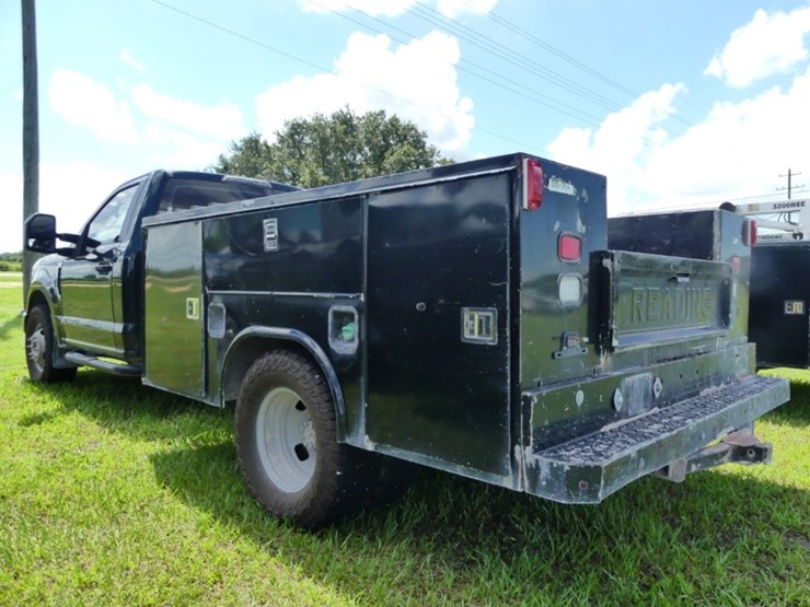 2019-ford-f350-xl-image-4