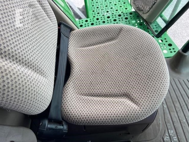 2014-john-deere-s670-image-81