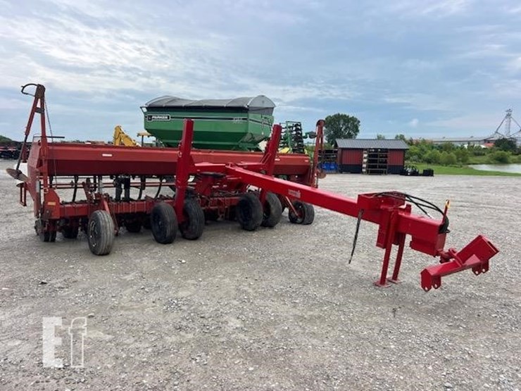 case-ih-5400-image-1