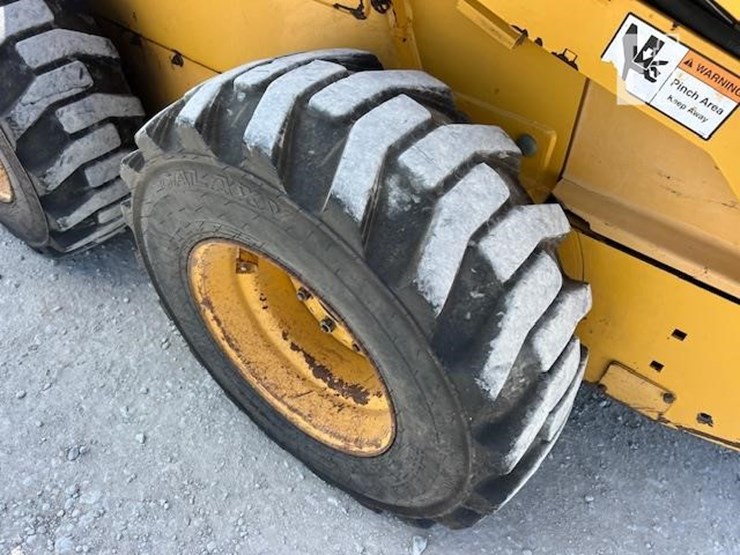 deere-250-image-15