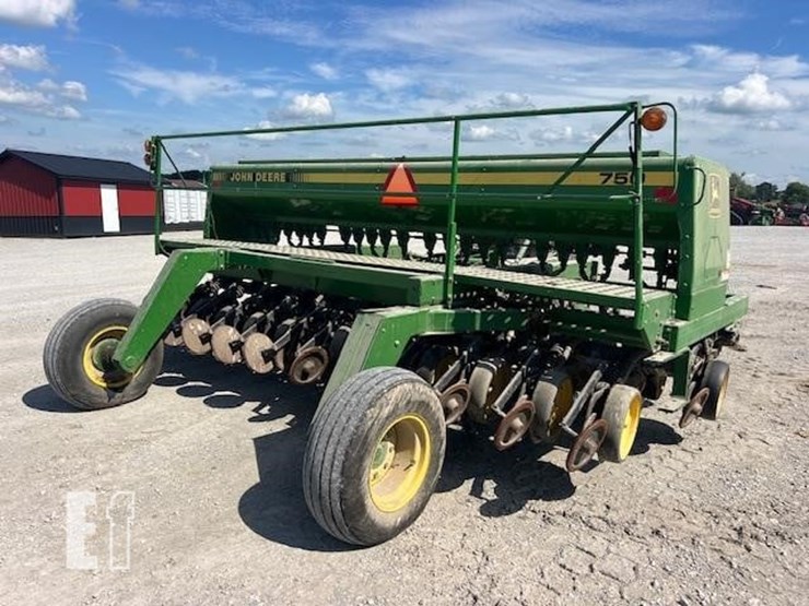 1993-john-deere-750-image-4