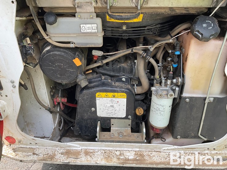 2022-bobcat-s76-image-19