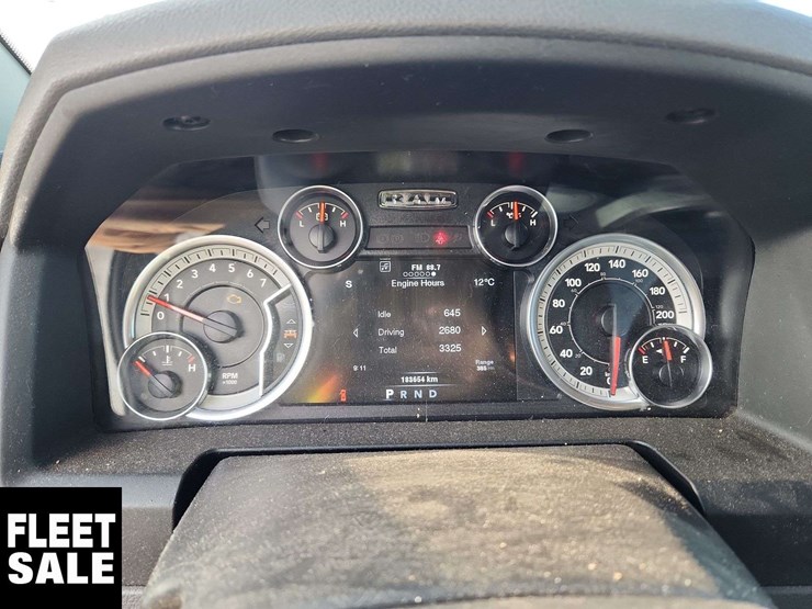 2014-ram-1500-slt-image-8