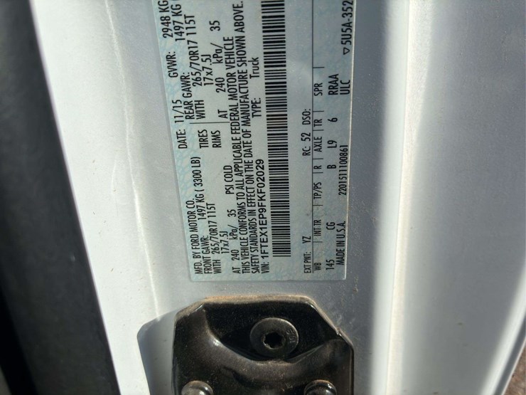 2015-ford-f150-lariat-image-12