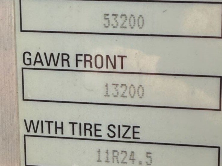 2012-kenworth-t800-image-27