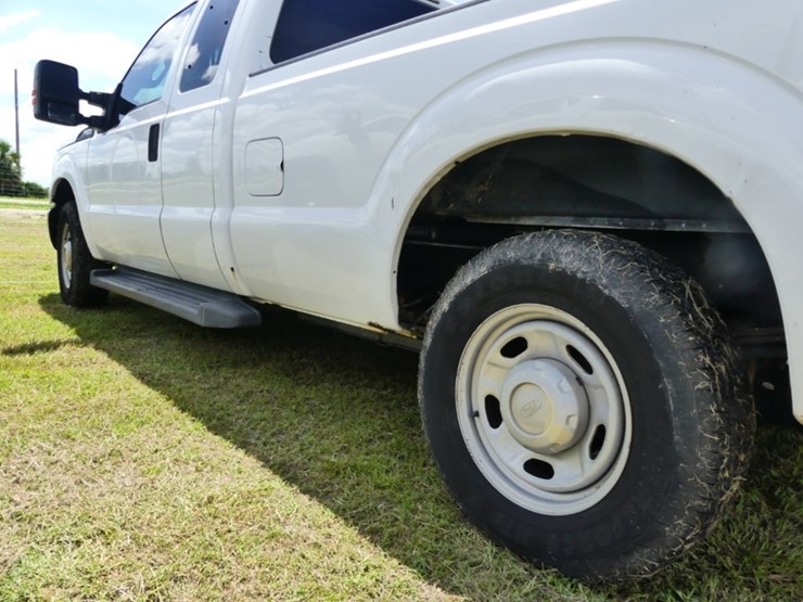 2013-ford-f250-xl-image-7