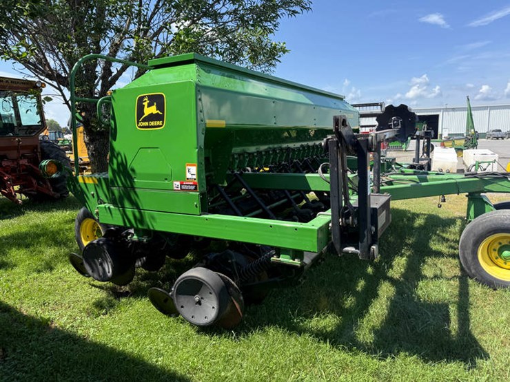 john-deere-1560-image-4