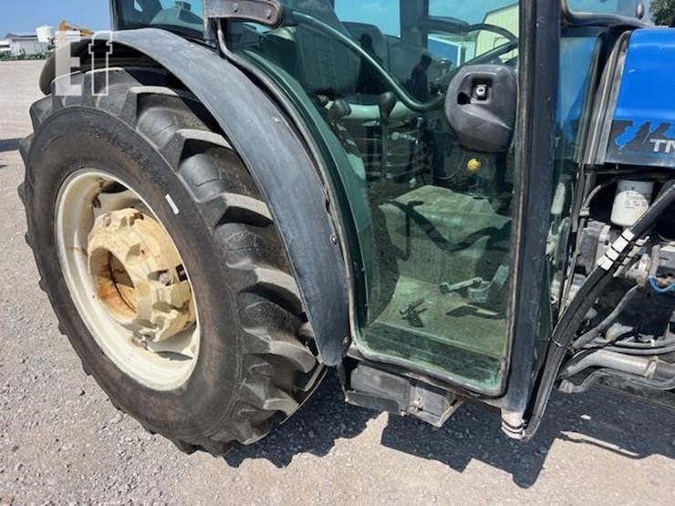 2002-new-holland-tn95f-image-13