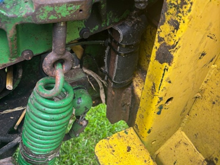 john-deere-6810-image-23