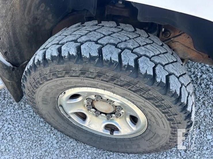 2007-chevrolet-silverado-2500hd-image-18