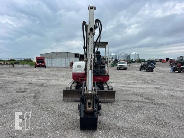 takeuchi-tb260-image-12