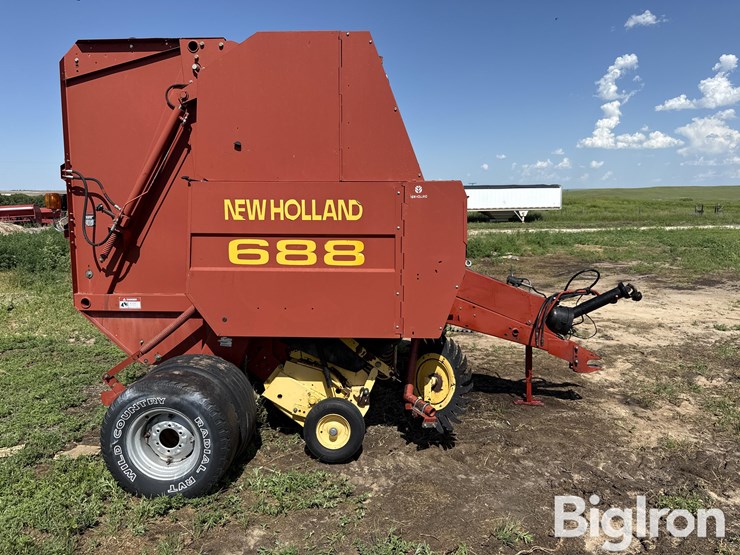 2001-new-holland-688-image-4