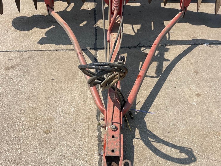 massey-ferguson-820-image-12