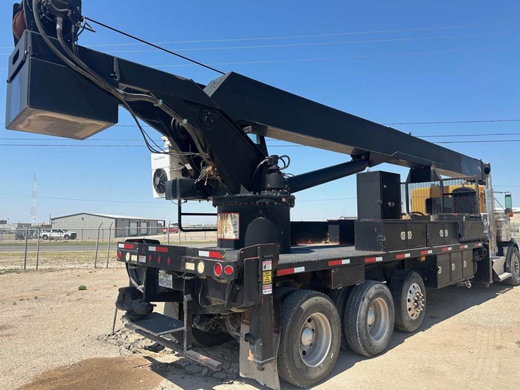 2013-kenworth-t800-image-18